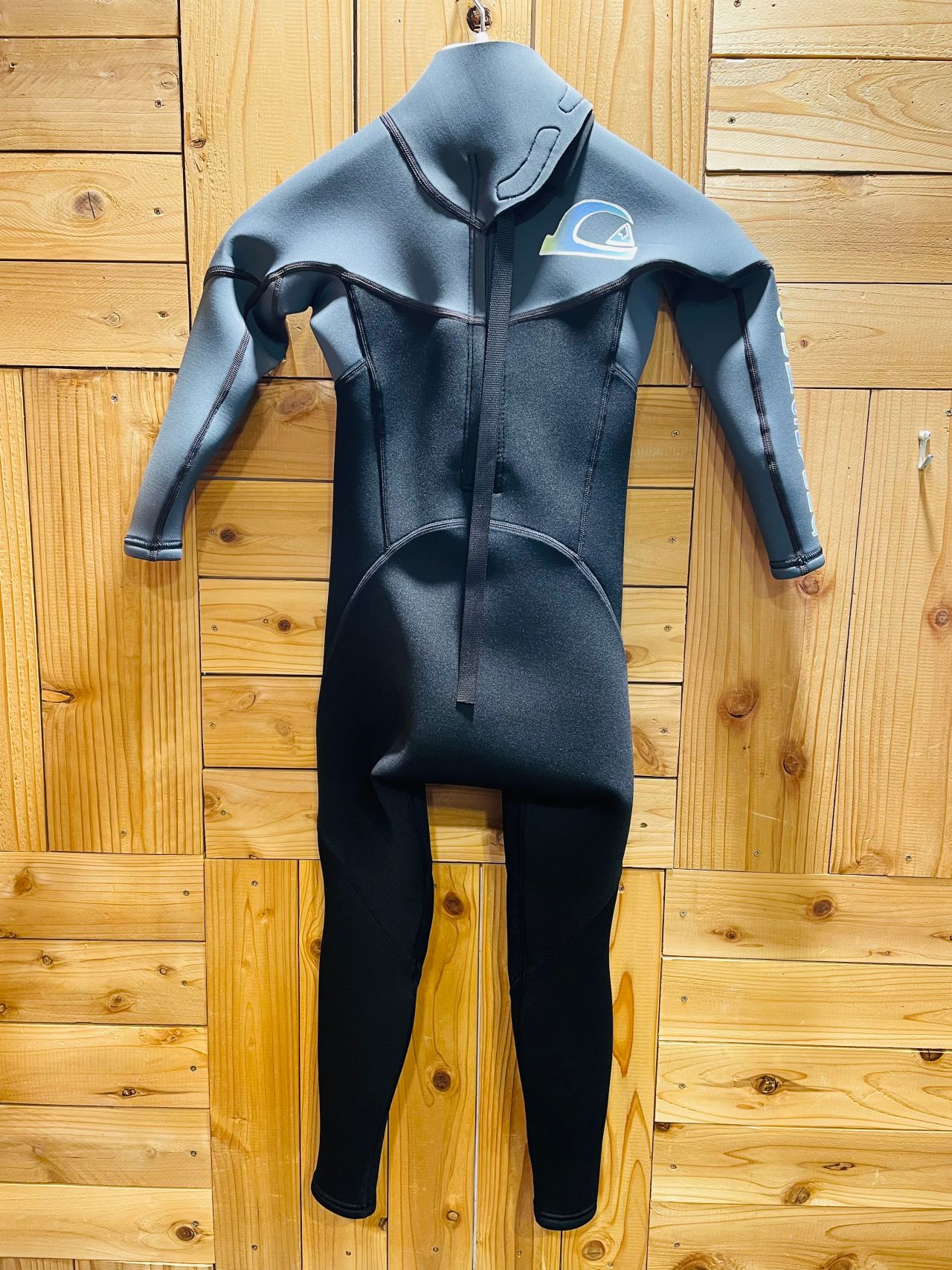 chigasakiquiksilverkidsfullsuits2 - SHOP NEWS | ムラサキスポーツオンラインストア 通販