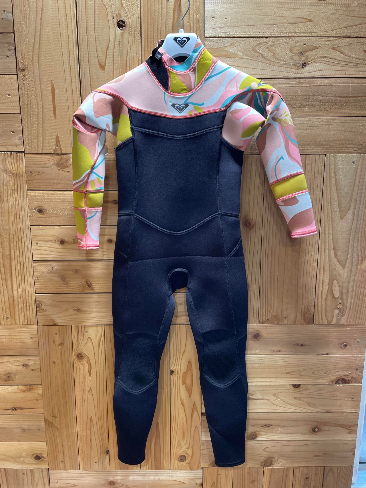 chigasakiroxyfullsuits3 - SHOP NEWS | ムラサキスポーツオンラインストア 通販