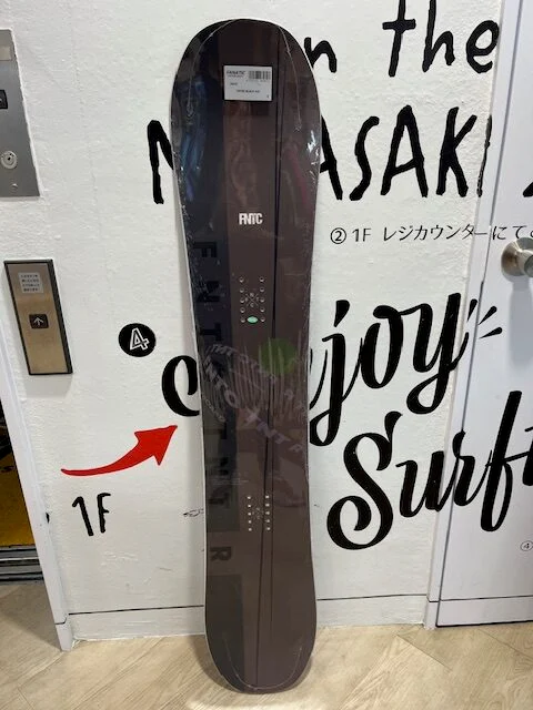 ChigsakiFNTCSnowboard1 - SHOP NEWS | ムラサキスポーツオンラインストア 通販
