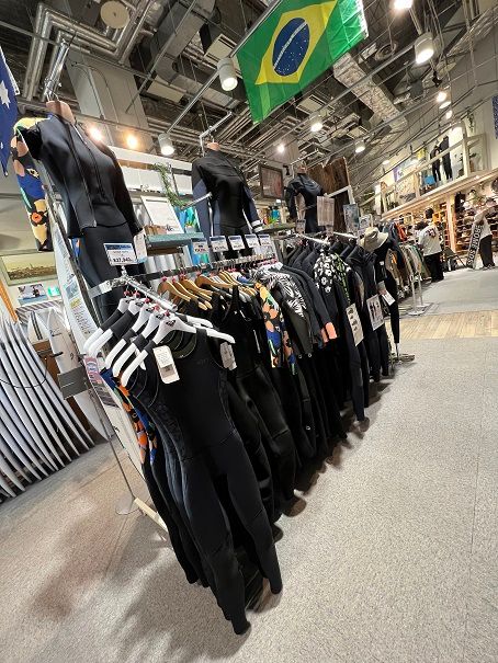 MinatoMiraiWetsuits4 - SHOP NEWS | ムラサキスポーツオンラインストア 通販