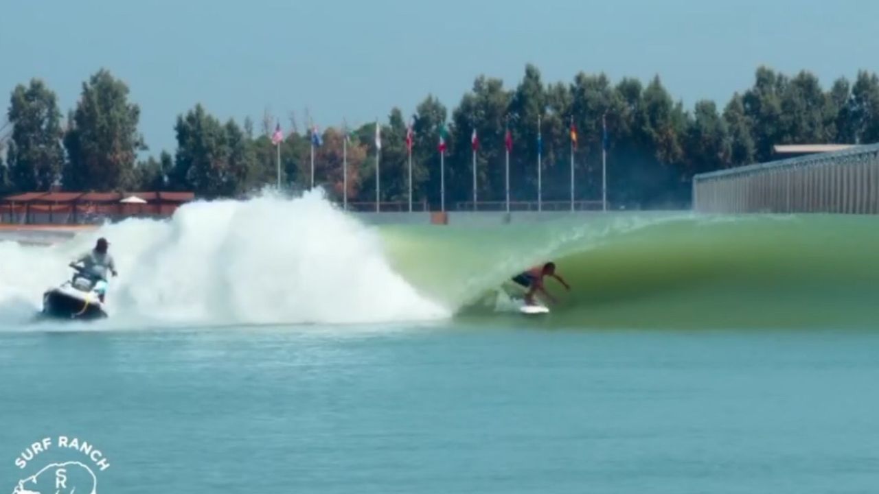 kirraSurfPic14 - SHOP NEWS | ムラサキスポーツオンラインストア 通販