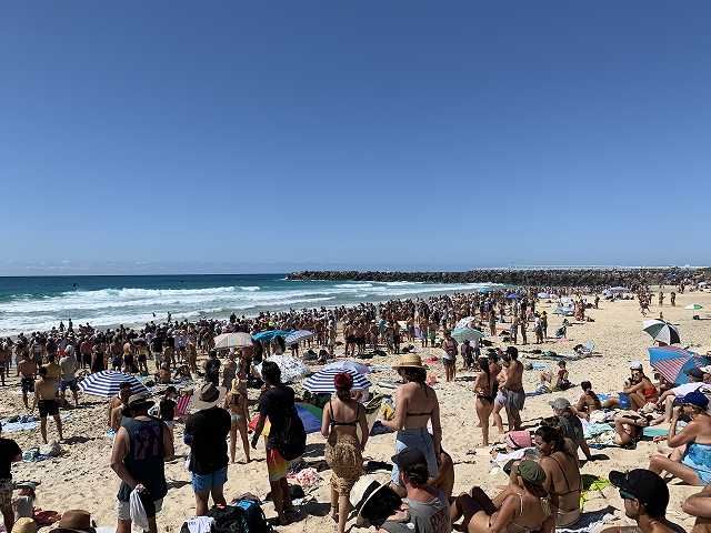 kirraSurfPic2 - SHOP NEWS | ムラサキスポーツオンラインストア 通販