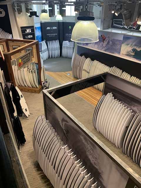 kirraSurfPic9 - SHOP NEWS | ムラサキスポーツオンラインストア 通販