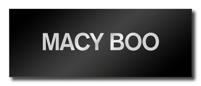 WdigUz_g - SHOP NEWS | ムラサキスポーツオンラインストア 通販 Brand banner reading MACY BOO in large gray letters on a black gradient background.