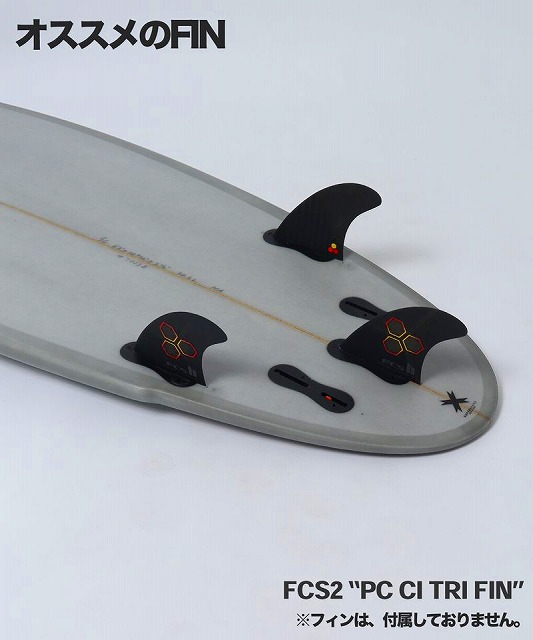 MARGIN6 - SHOP NEWS | ムラサキスポーツオンラインストア 通販 Surfboard with three black FCS2 fins installed; Japanese text on top reads 'Recommended FIN' and model 'FCS2 PC CI TRI FIN' shown bottom right (ad/photo).